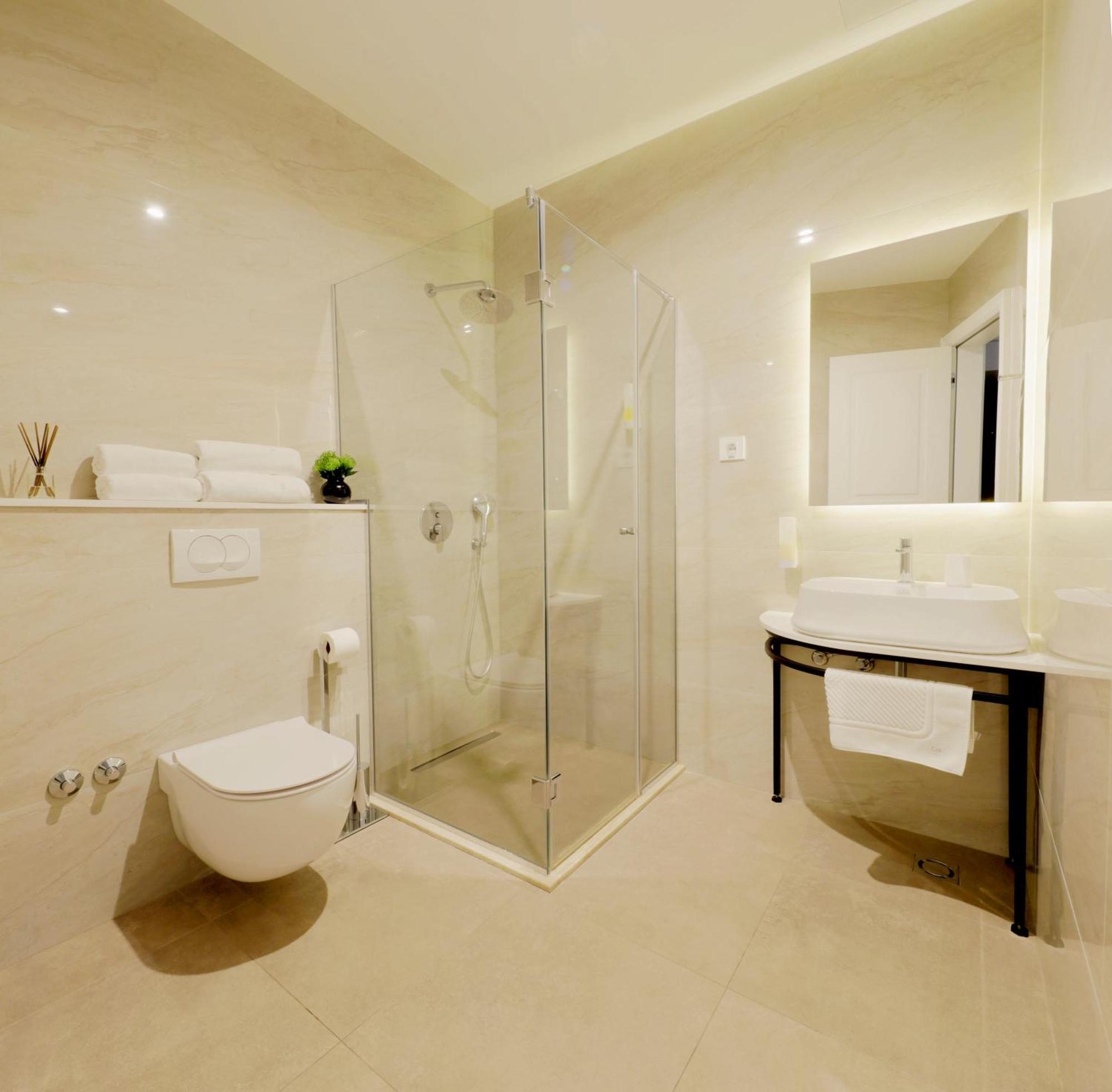 Lanterna Rooms City Center Novi Sad Exteriör bild